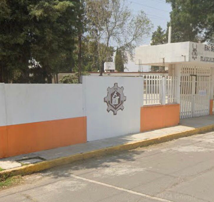 Acusan a ex subdirectora de Técnica 18 de Ayometla de presunto abuso de poder y violencia